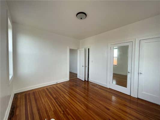 120 10 ROCKAWAY BCH BLVD