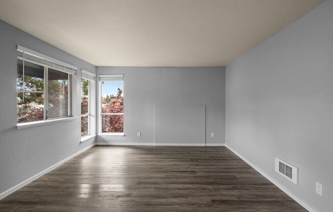 2 beds, 1.5 baths, 860 sqft, $2,250, Unit 404