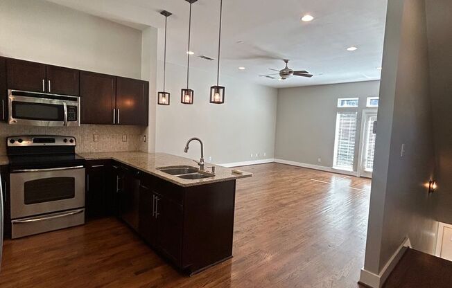 Beautiful Three-Story Corner Condo available near Lower Greenville!