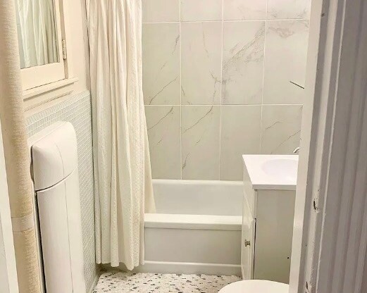1 bed, 1 bath, 483 sqft, $3,400, Unit 2MM