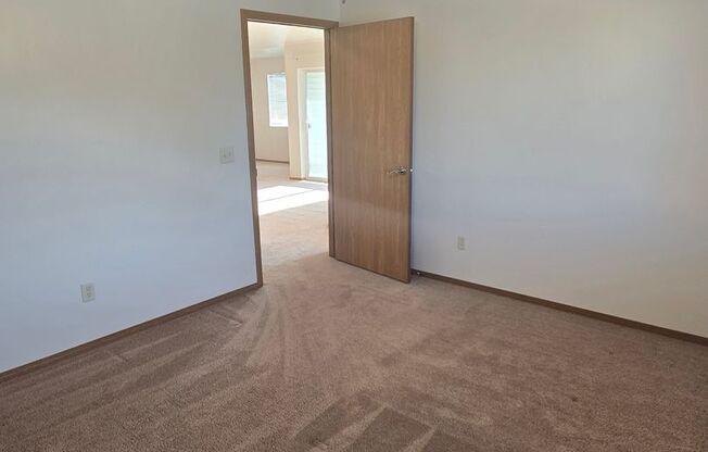 2 beds, 1 bath, 856 sqft, $1,269, Unit PL   7305