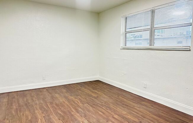 1 bed, 1 bath, 500 sqft, $1,900, Unit 1600-303