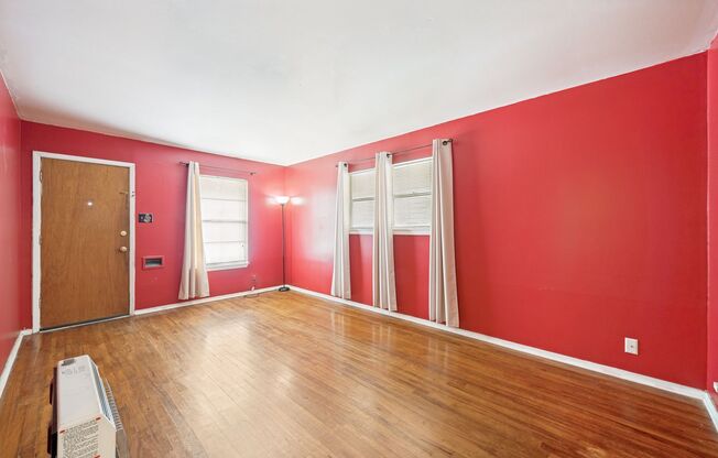 CHARMING DENVER HEIGHTS 3-BEDROOM