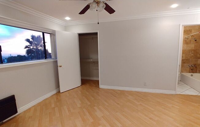 2 beds, 2 baths, 910 sqft, $2,795, Unit 304