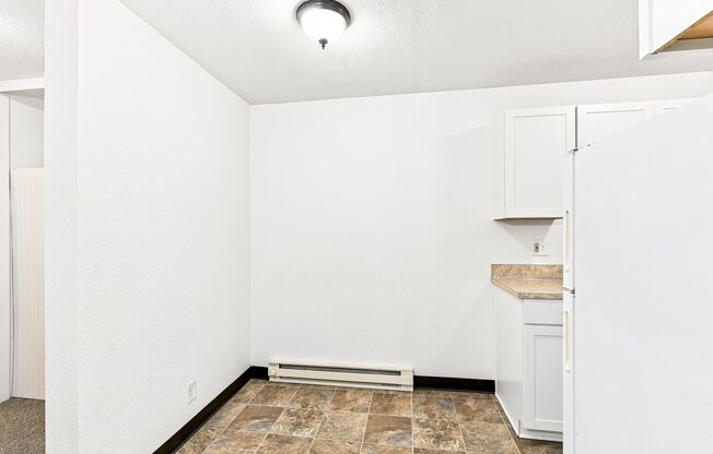 1 bed, 1 bath, 579 sqft, $950, Unit 2510-52