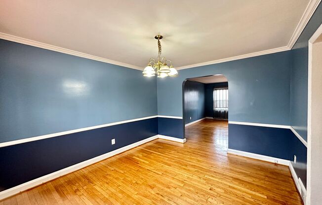 Charming 3 Bedroom/1.5 Bathroom Townhome with In-Unit Laundry in Towson, MD!