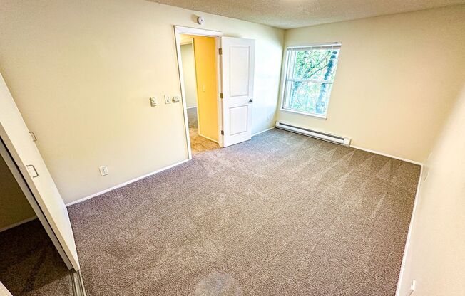 2 beds, 1 bath, 834 sqft, $1,895, Unit 205