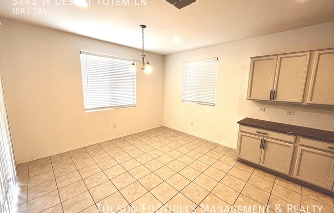 3742 W DESERT TOTEM LN