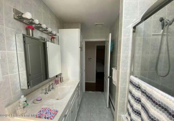 3 beds, 2 baths, 1,200 sqft, $3,200, Unit 1