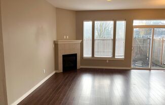 3 beds, 2.5 baths, 1,350 sqft, $2,350, Unit 8