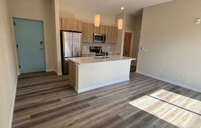 1 bed, 1 bath, 586 sqft, $1,599, Unit 820 #303