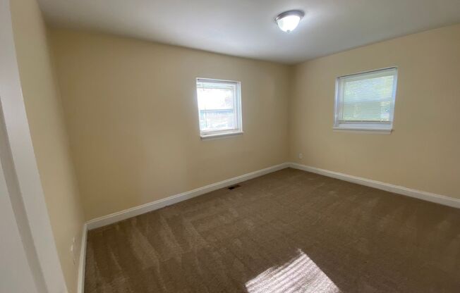 2 beds, 1 bath, $1,075, Unit 2505A
