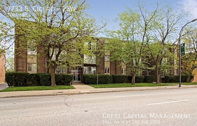 9735 S CICERO