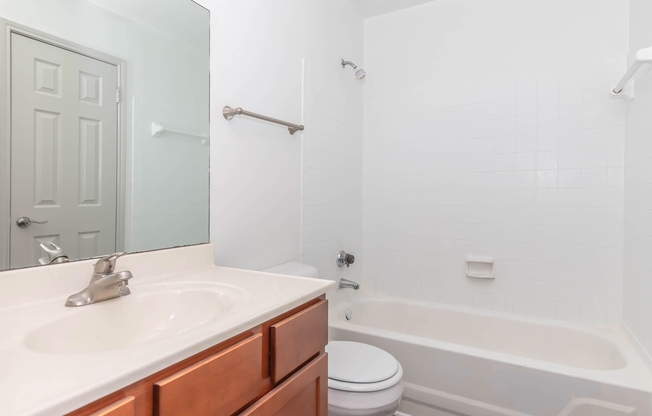 2 beds, 2 baths, 935 sqft, $1,448