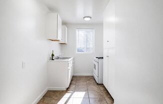 Studio, 1 bath, $1,395