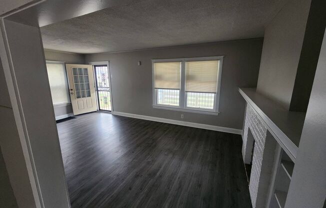 3 beds, 1 bath, $1,550