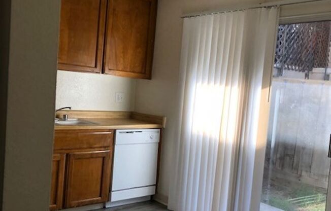 1 bed, 1 bath, 675 sqft, $1,225, Unit 123