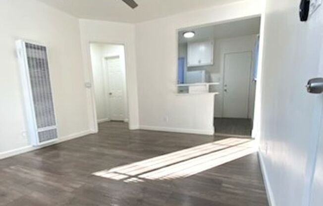 1 bed, 1 bath, $1,995, Unit 1443 1/2