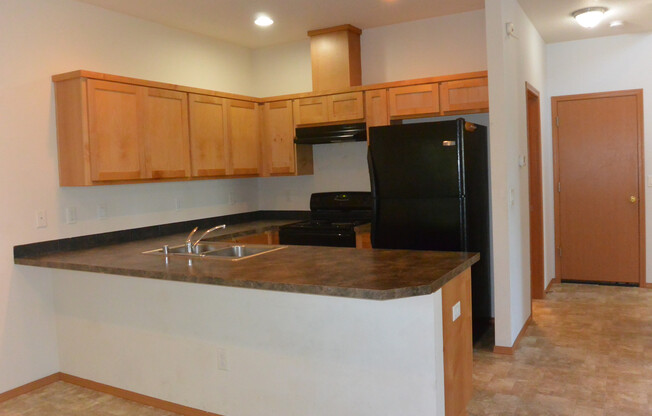 3 beds, 2.5 baths, $2,250