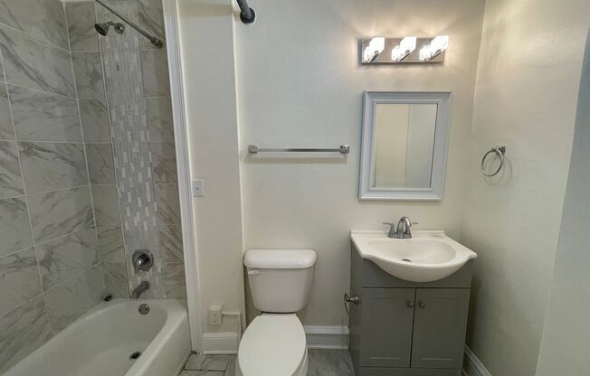 2 beds, 1 bath, $2,150, Unit Unit 15B