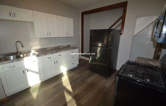 3 beds, 1 bath, $1,495