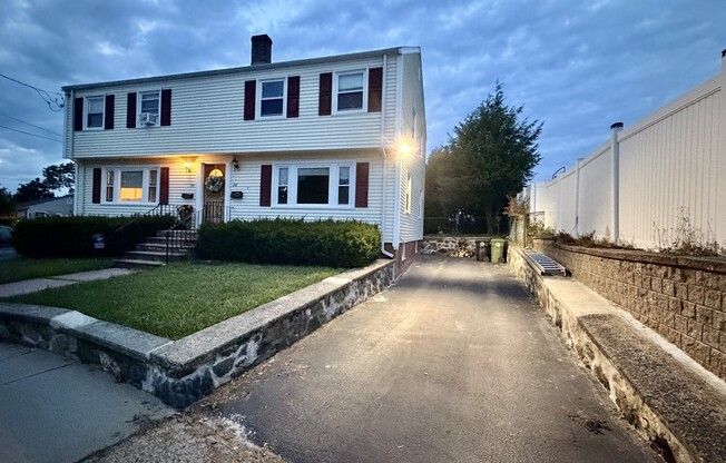 34 36 ROSE AVE