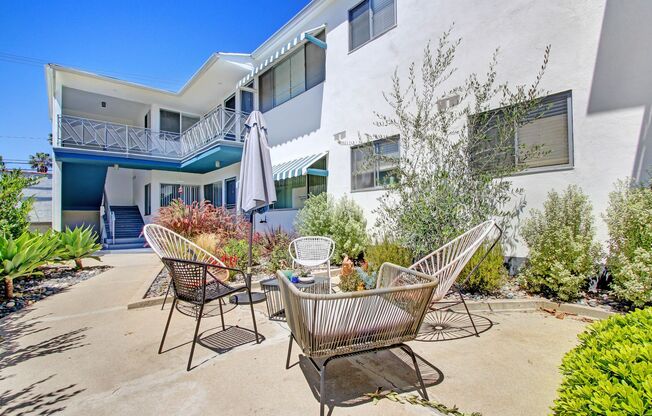 1030 20th St in Santa Monica - North of Wilshire Blvd!