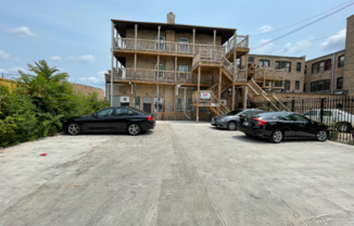 8246 S Racine Ave