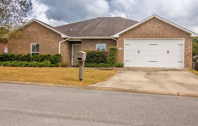 4 bedroom / 3 bath in Crestview. SOUTH of I-10!!!!