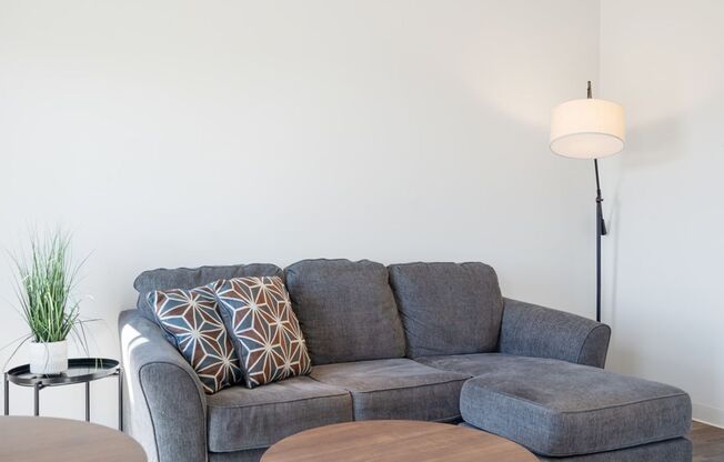 1 bed, 1 bath, 627 sqft, $1,400, Unit #322