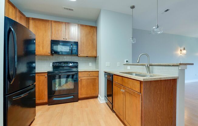 1 bed, 1 bath, $1,400, Unit # 407