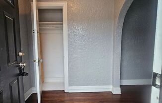2 beds, 1 bath, 1,200 sqft, $1,250, Unit 1115 S Gary Pl