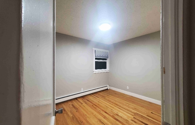 1240 ELMIRA ST