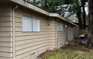 3 beds, 1 bath, $2,295