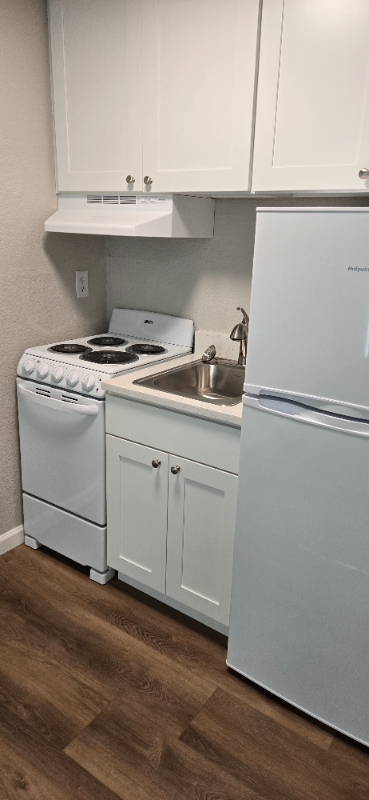 1625 S KENT DES MOINES RD