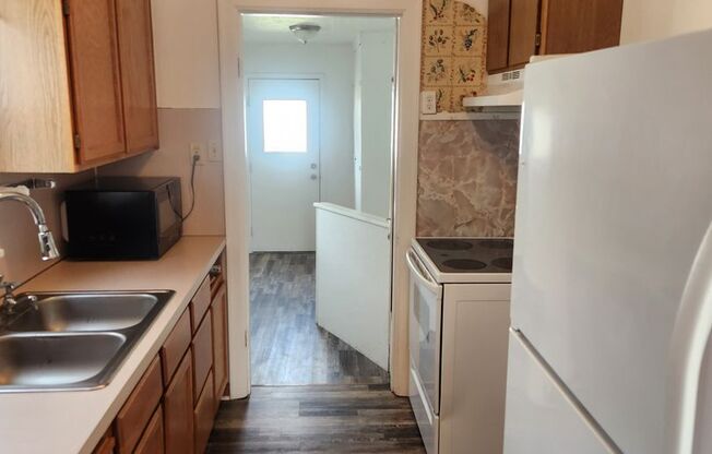 2 Bed 1 Ba House Available in Caldwell