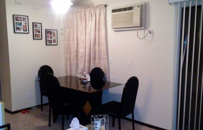 1 bed, 1 bath, 750 sqft, $960, Unit 6708-01