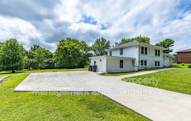 104 ANCHOR DR