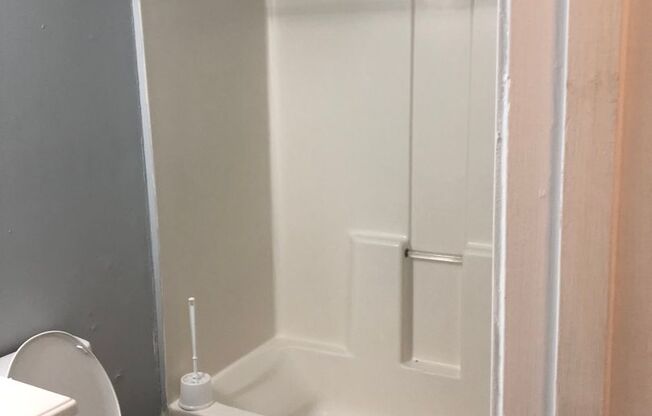 Spacious three bedroom house in the Portland Neighborhood