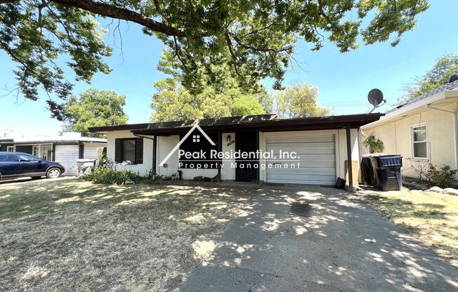 Charming Sacramento 2bd/1ba Home!