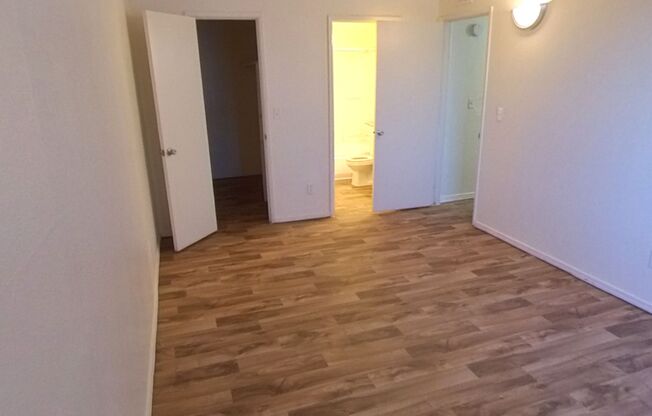 2 beds, 2 baths, 863 sqft, $1,170, Unit 23