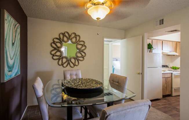 Dining area at Sunrise Ridge Apartments in Tucson AZ