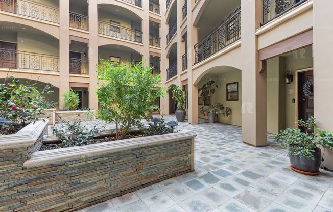 (Ellie:A) Hoffman Terraces