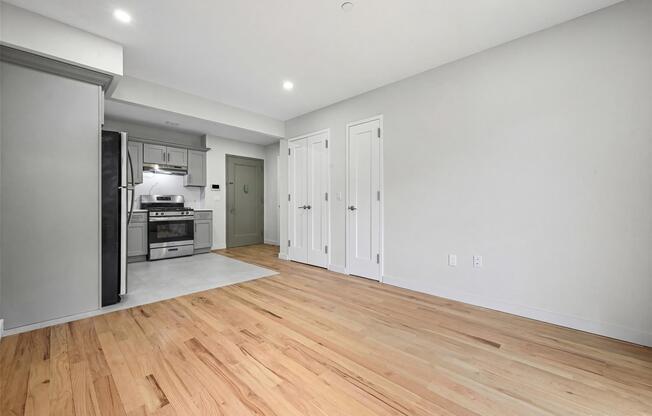 Studio, 1 bath, 361 sqft, $2,975, Unit 2I