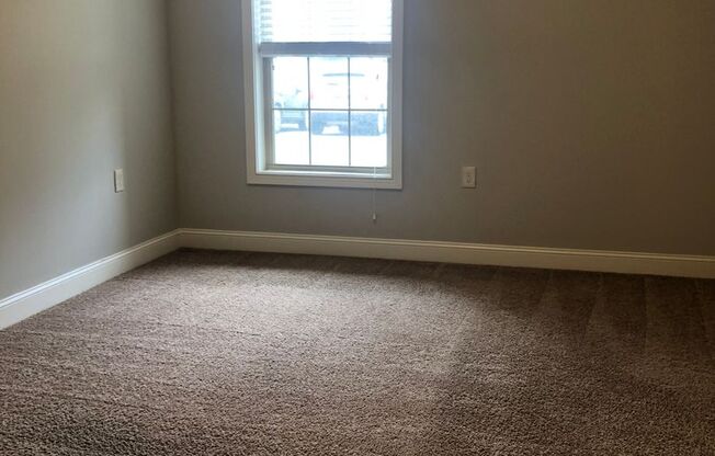 2 beds, 2 baths, 1,074 sqft, $905, Unit 39