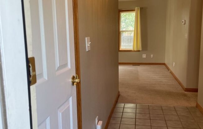 4 Bed 2.5 Bath Home in Windsor - FREE October Rent