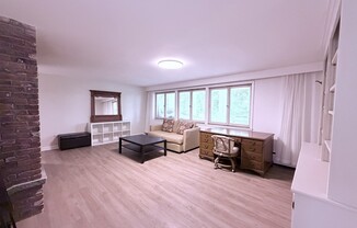 3 beds, 2 baths, 1,100 sqft, $3,500, Unit B