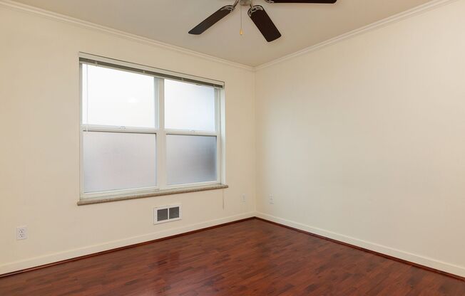 2 beds, 2 baths, 856 sqft, $3,395, Unit #501