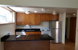 12722 76 AVE S