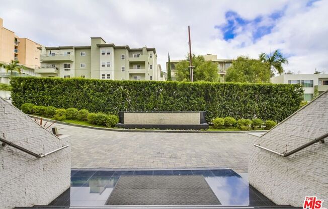 2 beds, 2 baths, 1,377 sqft, $5,750, Unit 802